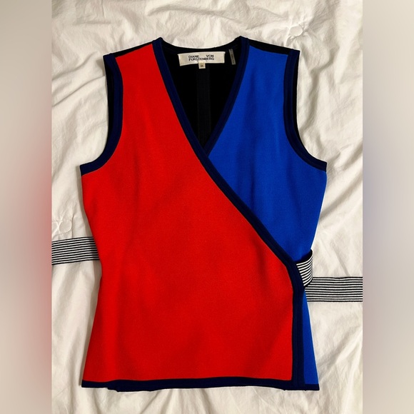 Diane von Furstenberg authentic color block wrap top XS - Picture 5 of 16